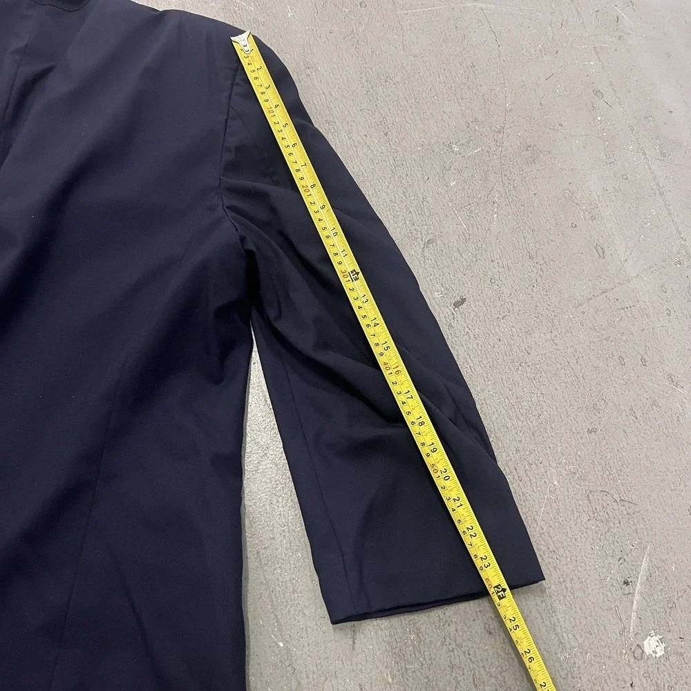 Burberrys Navy Blue 100% Wool Blazer Gold Crest Buttons 2 Button Jacket‎ 44R–46R